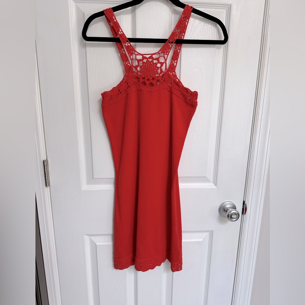 Beautiful crochet orange Banana Republic dress. season’s “it” color.